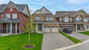 1-web-or-mls-92-pridham-pl