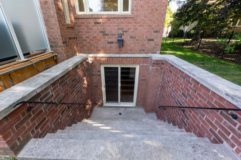 111-print-74-mactaggart-dr