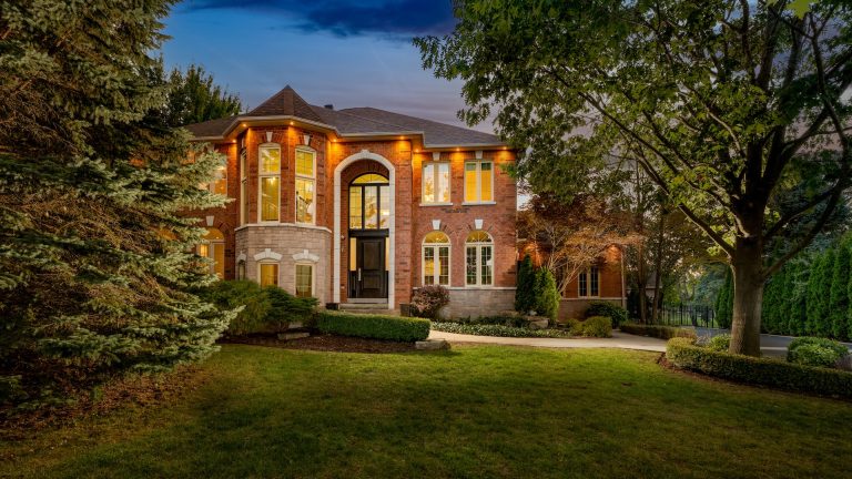 2-print-74-mactaggart-dr-1920