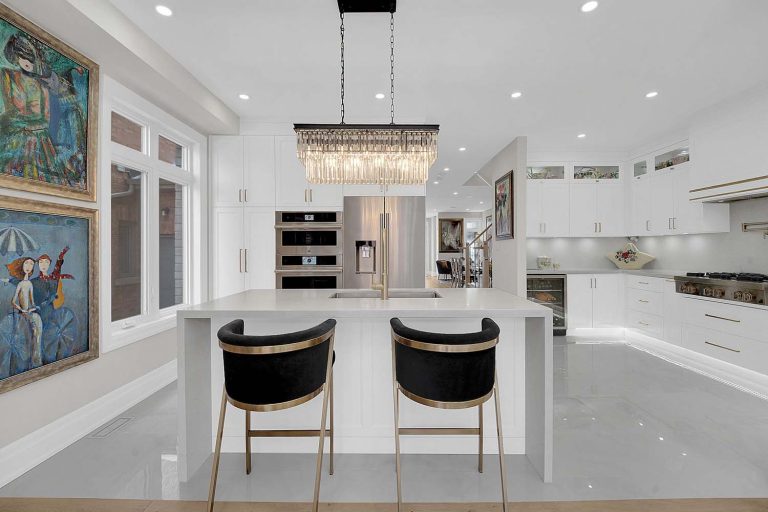 20-web-or-mls-109-alex-campbell-crescent