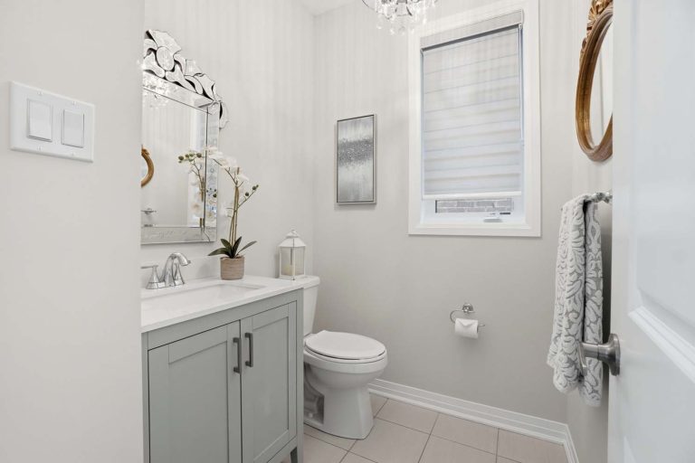 21-web-or-mls-92-pridham-pl