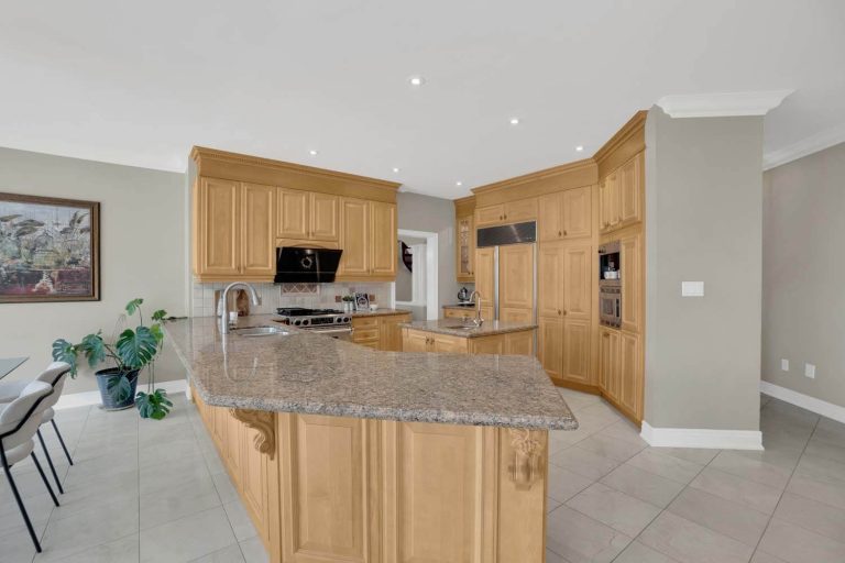 22-print-173-polo-crescent