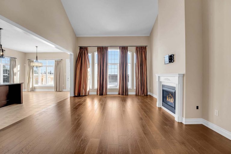 22-web-or-mls-31-munsie-dr