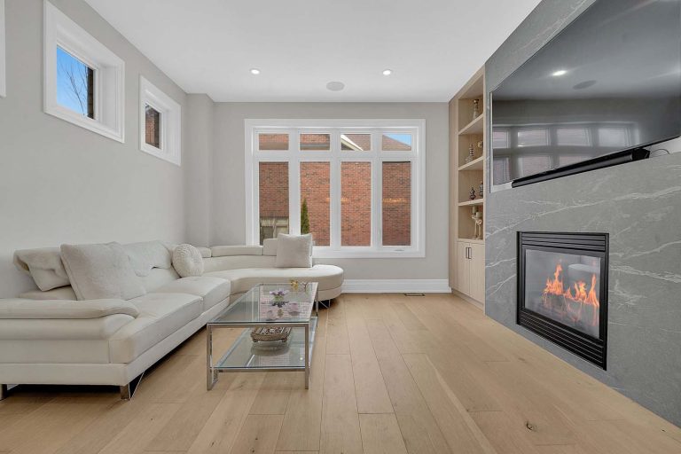 26-web-or-mls-109-alex-campbell-crescent