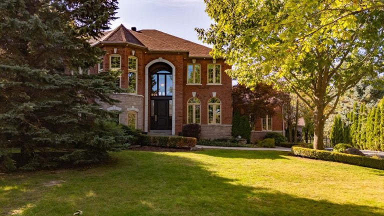 3-print-74-mactaggart-dr