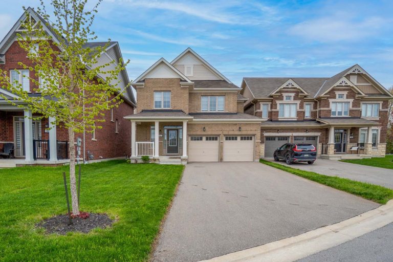 3-web-or-mls-92-pridham-pl