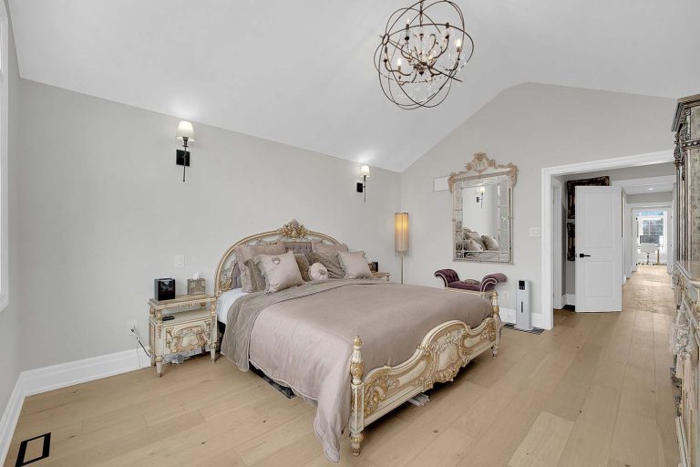 31-web-or-mls-109-alex-campbell-crescent