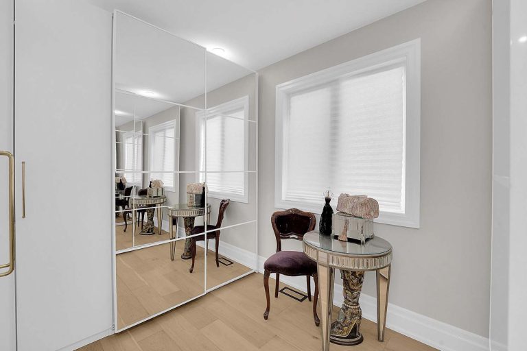 33-web-or-mls-109-alex-campbell-crescent