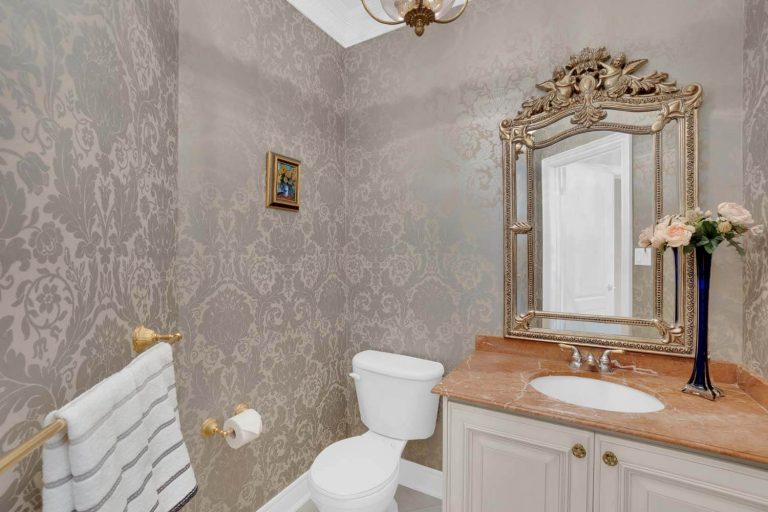 37-print-173-polo-crescent