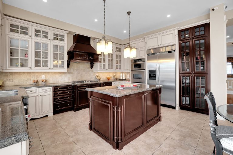 38-web-or-mls-11-beauvista-ct