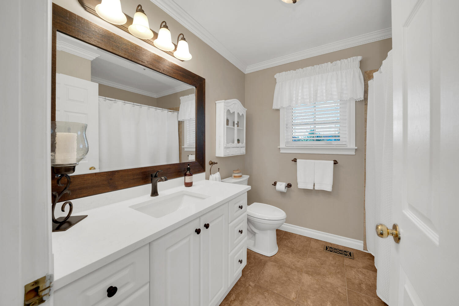 43-Bathroom-043-077-1500x1000-1