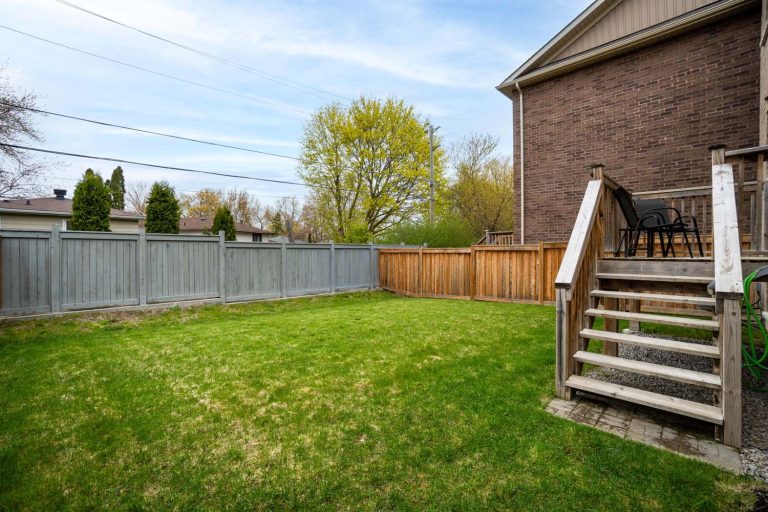 44-web-or-mls-92-pridham-pl