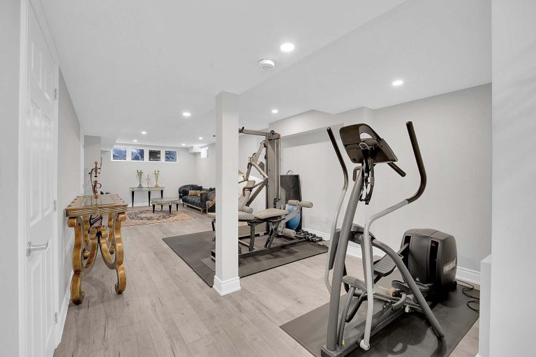 45-web-or-mls-109-alex-campbell-crescent