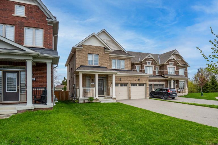 6-web-or-mls-92-pridham-pl