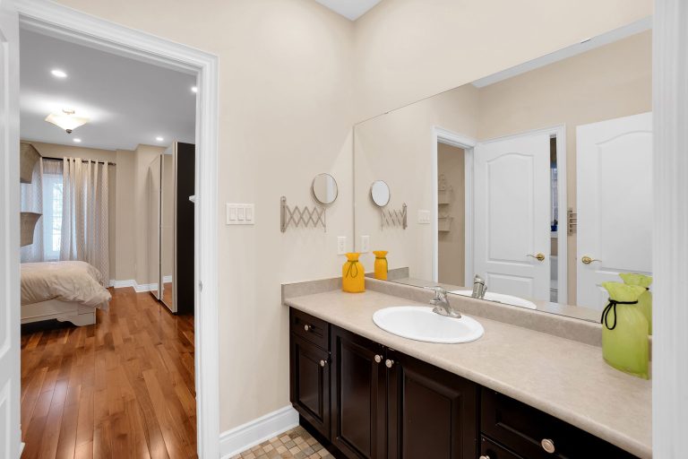 61-web-or-mls-11-beauvista-ct