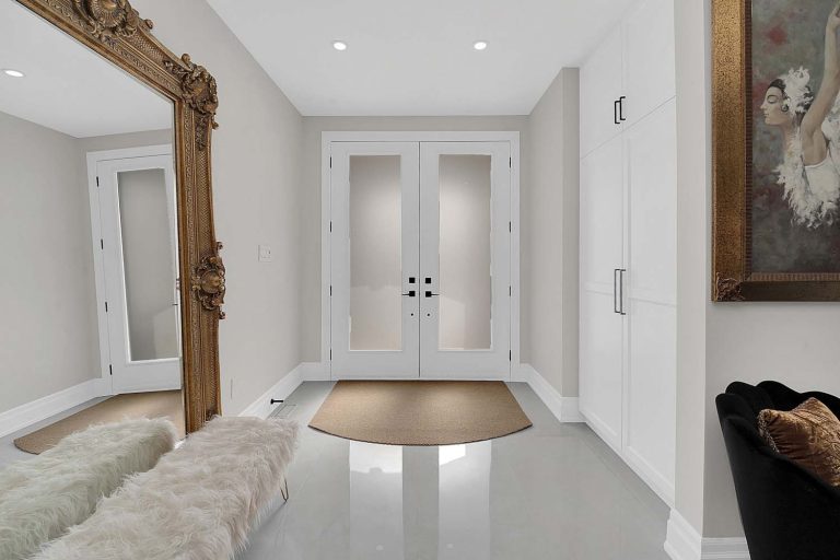 7-web-or-mls-109-alex-campbell-crescent