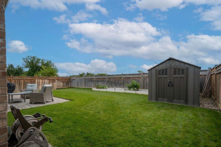 71-web-or-mls-31-munsie-dr