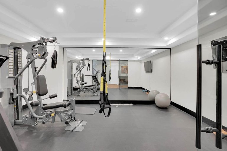 73-print-74-mactaggart-dr