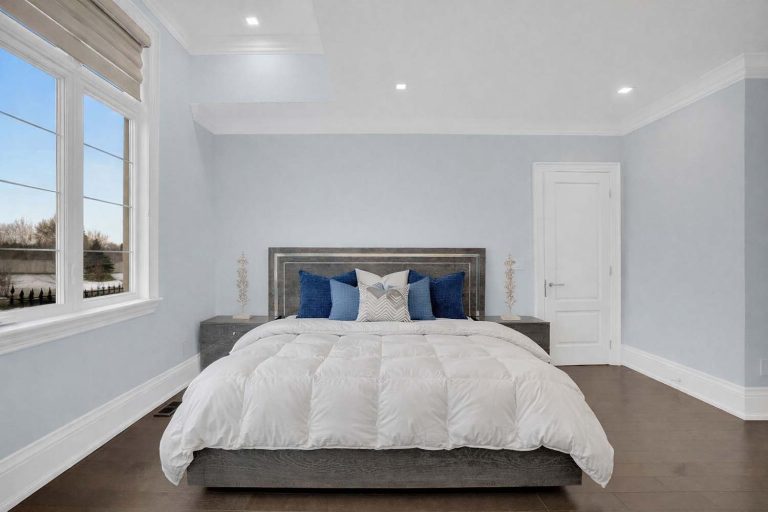 73-web-or-mls-78-mizuno-crescent