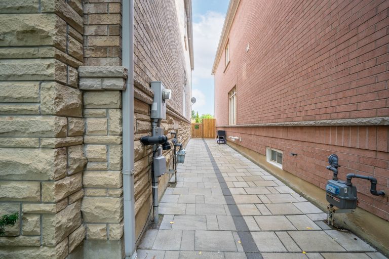 82-web-or-mls-11-beauvista-ct