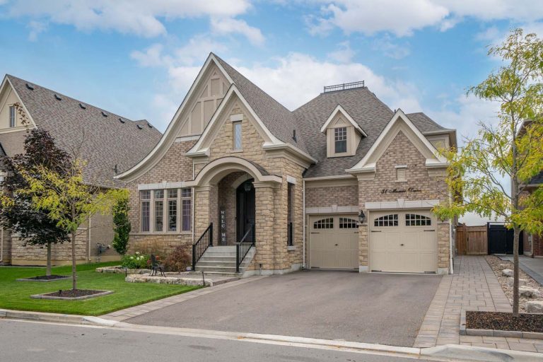 9-web-or-mls-31-munsie-dr